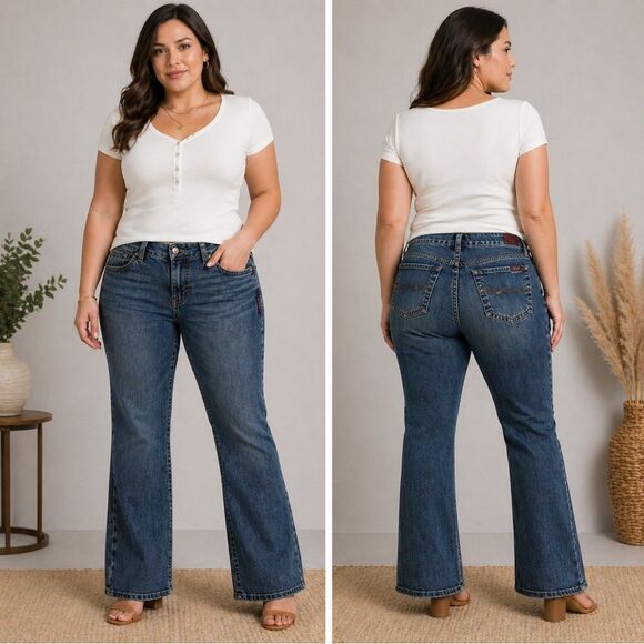 Silver Jeans Denim - Silver Jeans Dark Wash Blue Cotton Denim Flare Leg Jeans Distressed size 31/33
